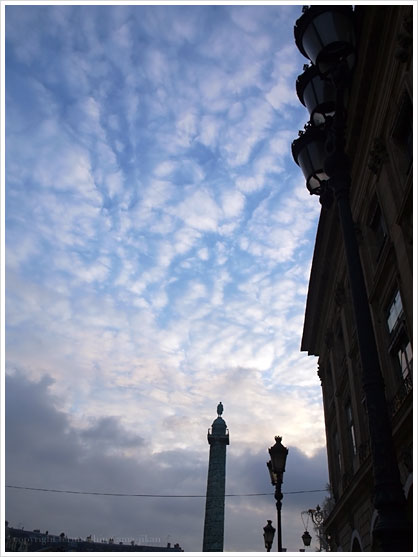 ama_jikan_a_paris_le_ciel_bleu.jpg