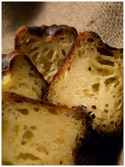 Cannelé de Bordeaux