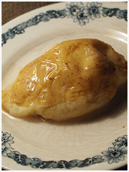 boulangerie_sous_le_ciel_de_paris_croissant_aux_amandes_cru_avec_havana_club.jpg