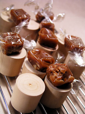 henri_le_roux_caramel_cbs2.jpg