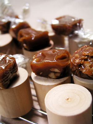 henri_le_roux_caramel_cbs3.jpg
