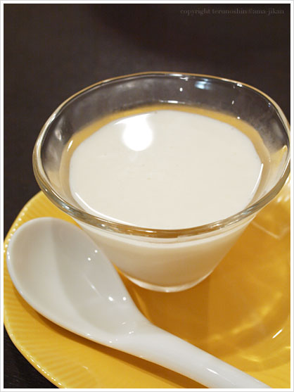江南飯店:とろける杏仁豆腐