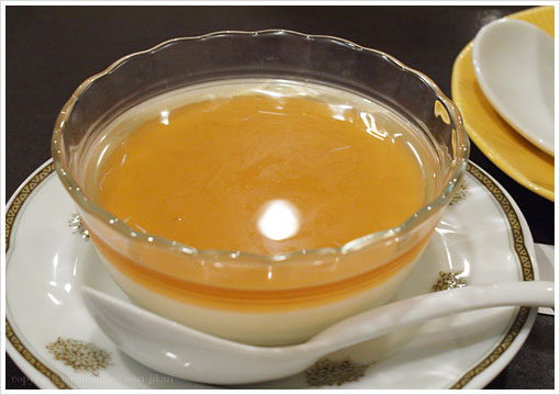 江南飯店:蜜香烏龍茶ココナッツプリン