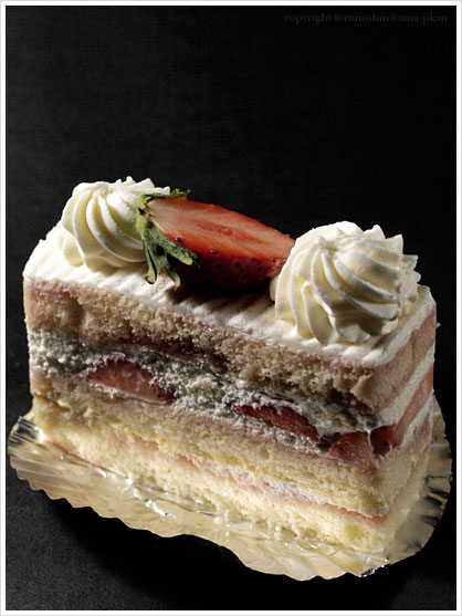le_temps_des_cerises_gateau_fraise.jpg