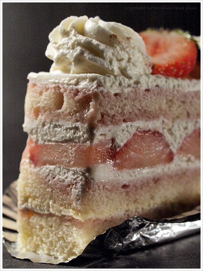 le_temps_des_cerises_gateau_fraise2.jpg