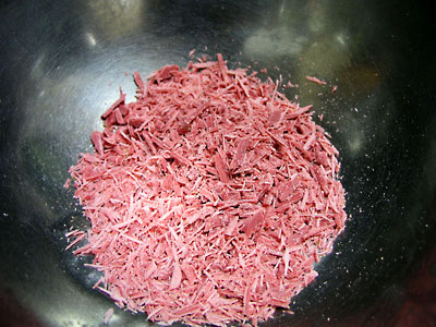 meiji_rich_stawberry_cut.jpg