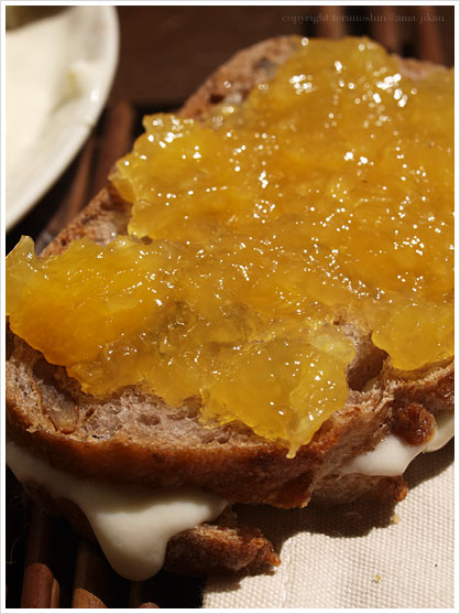 melanger_mascarpone_avec_confiture_d'ananas.jpg