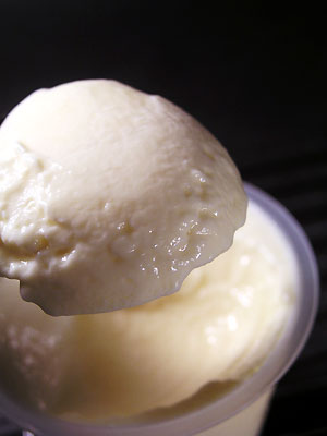 natural_lawson_shio_pudding2.jpg