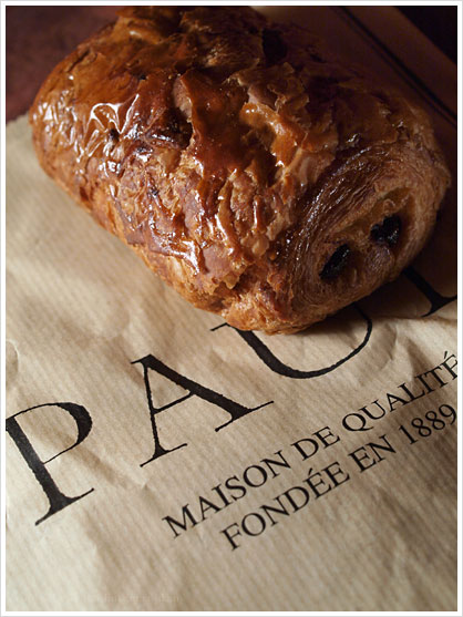 PAUL/パン・オ・ショコラ:Pain au Chocolat
